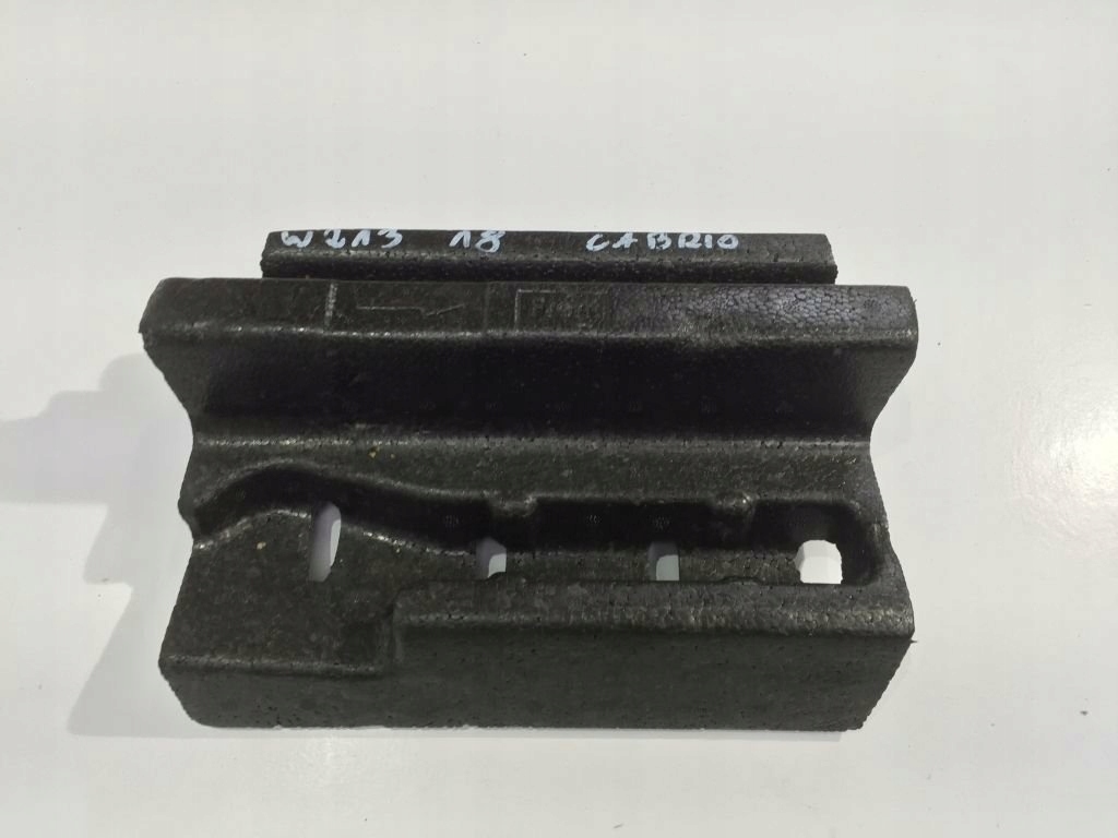 Купить Mercedes e w238 2018 кабриолет  вкладыш багажника