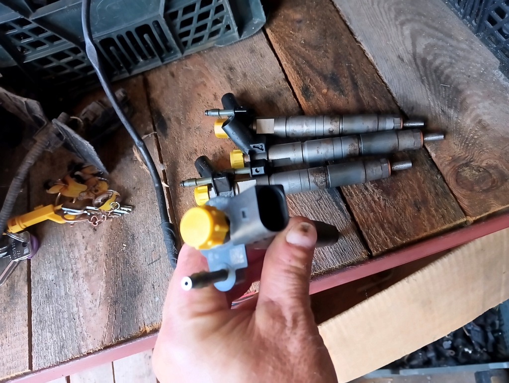 фото №3, Bmw 1 e87 e90 e91 e60 2.0d інжектор форсунка форсунки 7797877