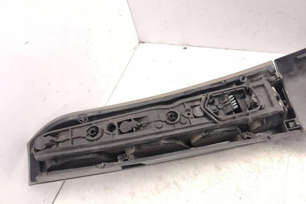 фото №8, Лампа правая задняя opel ampera 1319600 1.36l бензиновый 2007