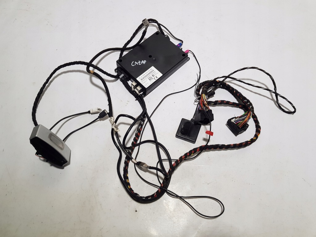 Купить Mercedes w204 модуль bluetooth 2048700085