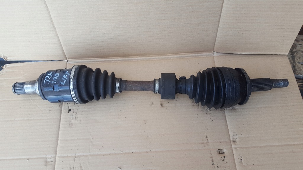 фото №1, Toyota avensis t27 lift 1ad d4d приводной вал левая