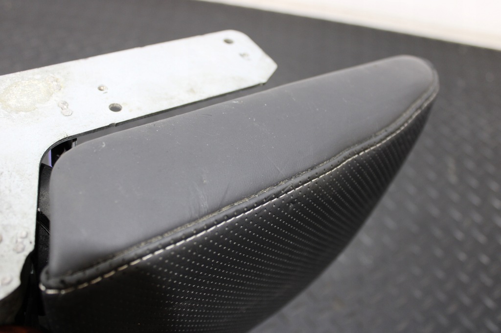 фото №5, Підлокітник vw golf vi 6 5k7 cabrio 5m0864207f