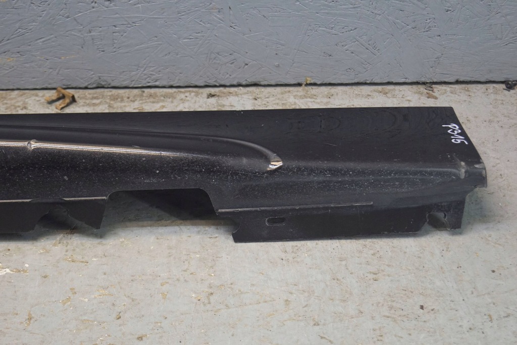 фото №10, Bmw e81 m-pakiet молдинг поріг права 8044664 p315