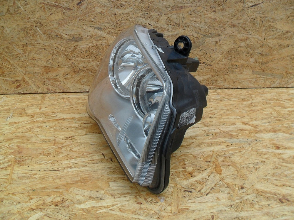 фото №9, Chrysler voyager 2010- фара правий