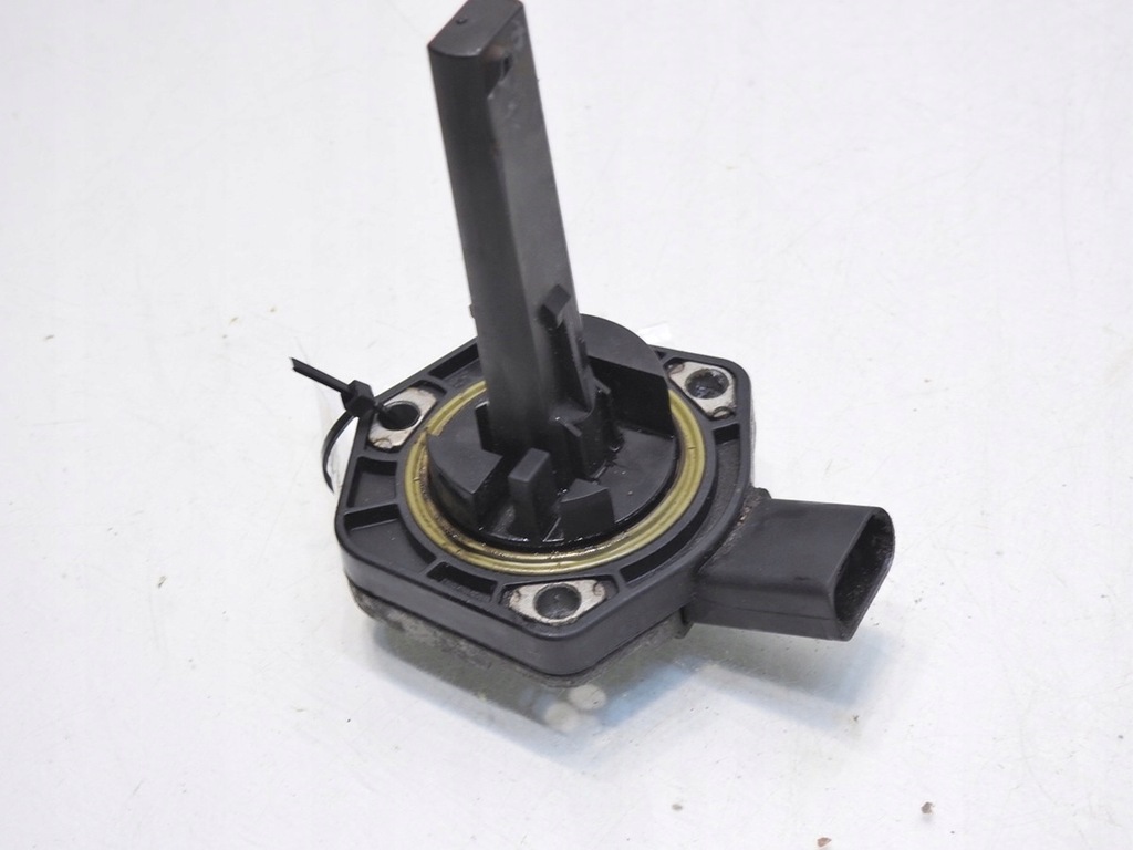 фото №6, Датчик рівня оливи audi a6 c6 2.0 tfsi