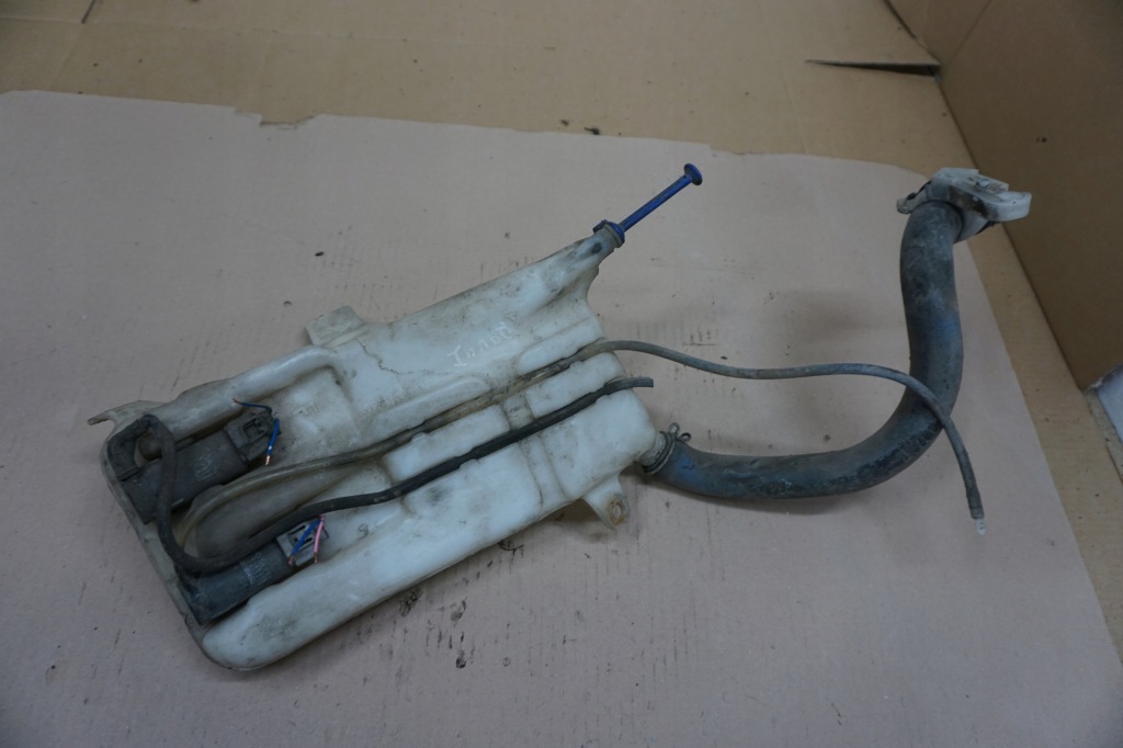 фото №1, Toyota rav4 i бачок жидкость омывателя 94-00r