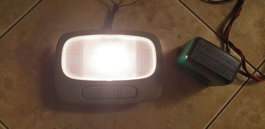 фото №11, Kia carens 3 iii mk3 лампа лампа кабіни стеля багажника середня