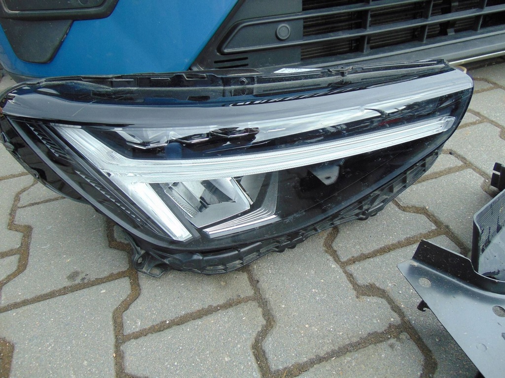 фото №8, Kompletny перед volvo xc40 lift 2.0b full led 32339436 734 поцарапанный капот