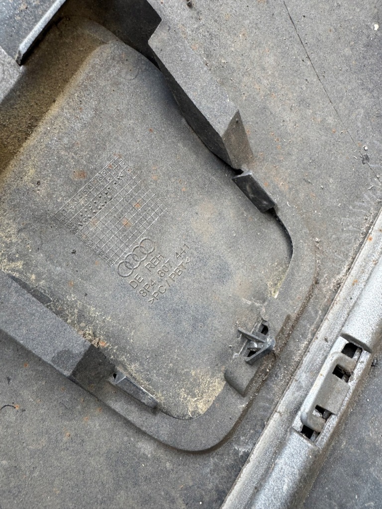 Бампер задній audi a3 8p sportback pdc lift 05-08 великий решітка радіатора lx7w kompletny Оригінал