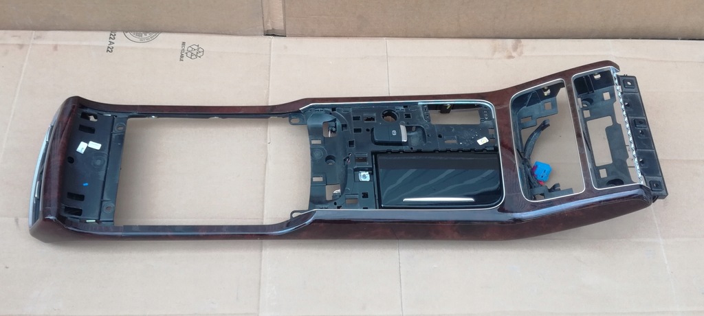 фото №8, Audi a8 d4 dekor туннель молдинг панель среднего