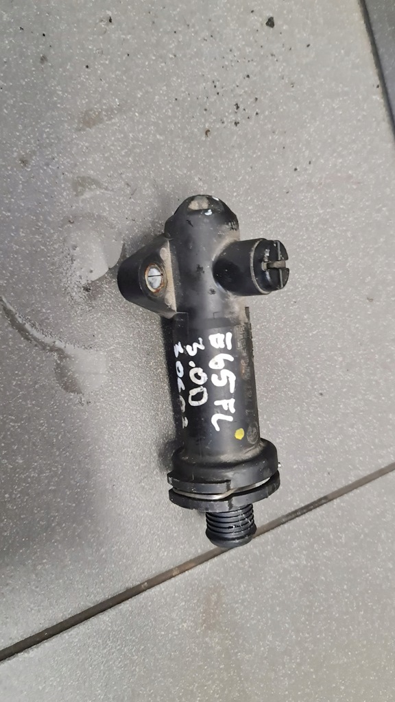 фото №1, Корпус термостата bmw e65 lift 3.0d 7787870