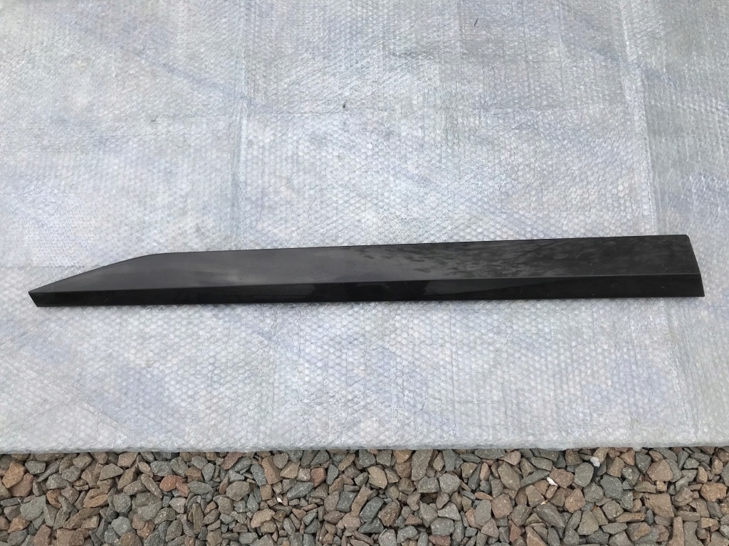 фото №1, Skoda superb 3 3v левая молдинг na дверь перед 2015-