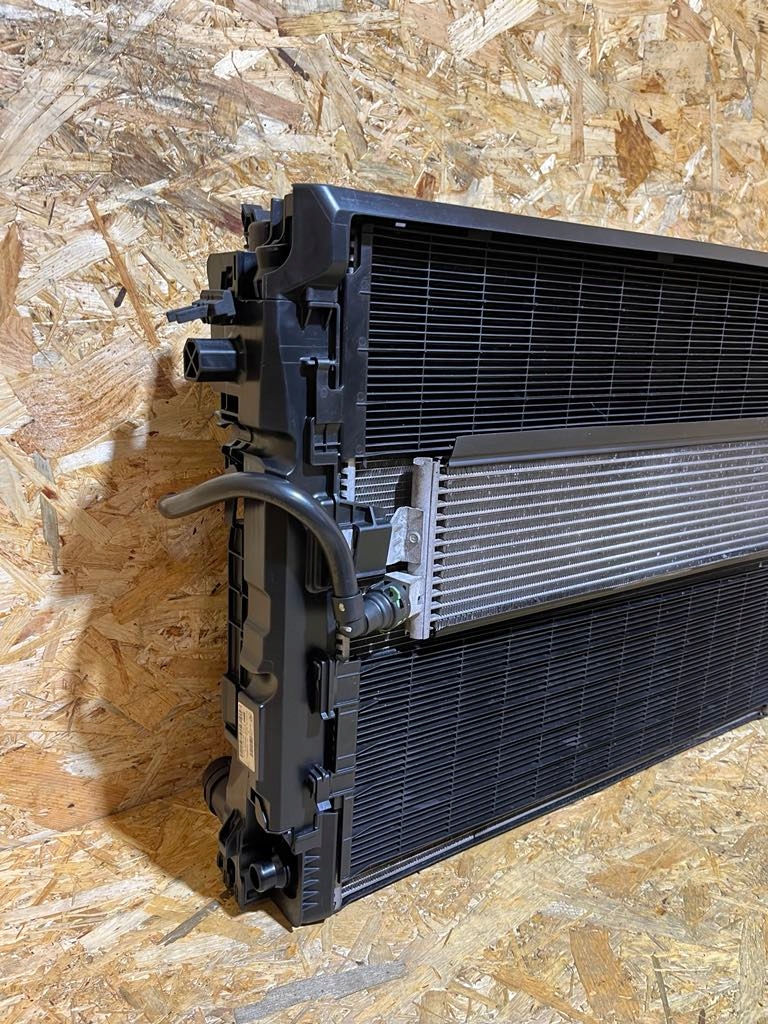 фото №10, Pas передній радіатор bmw 3 g20 g21 2.0 бензин гібрид 21r оригінал