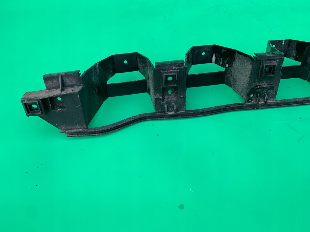 фото №11, Направляющая бампера заднего задняя volvo v50 kombi 04-