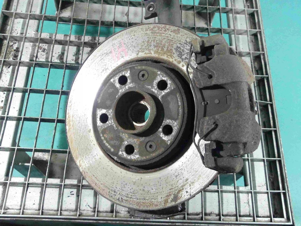 фото №1, Поворотный кулак правая ступица перед renault latitude