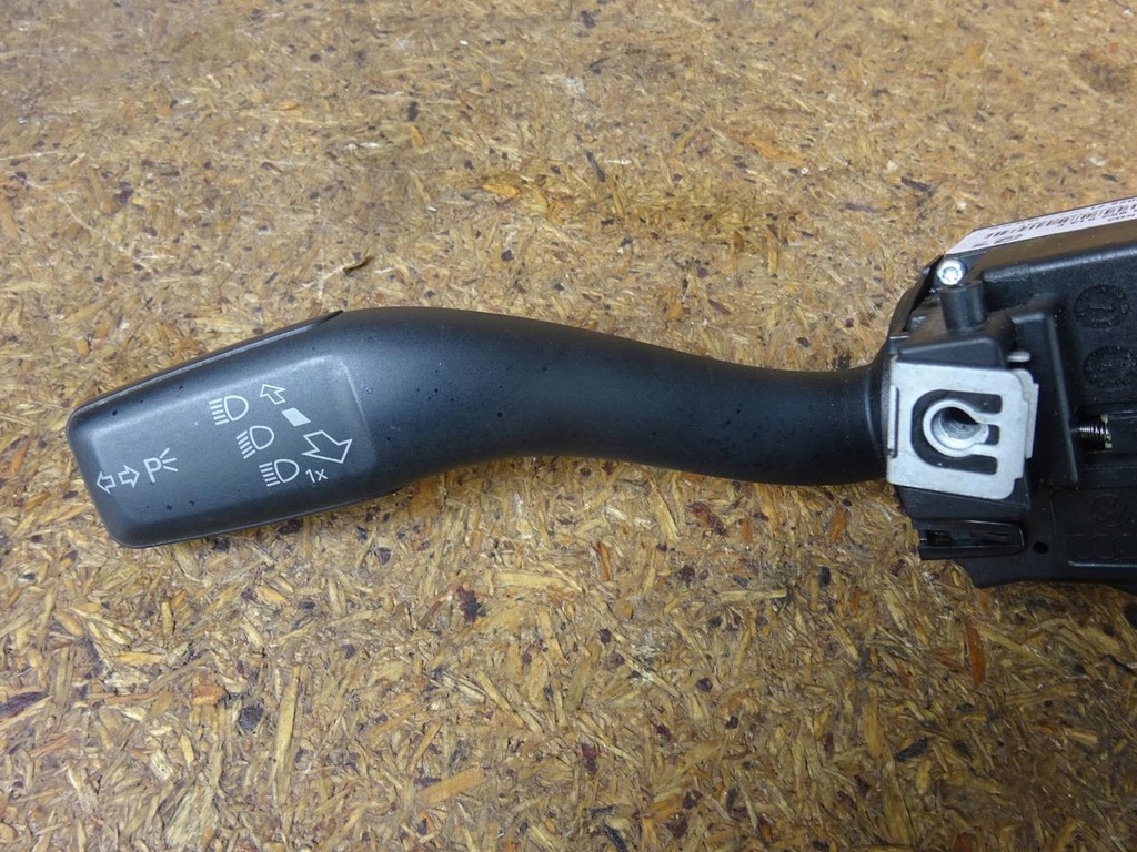 фото №13, Audi a3 8p tt 8j рычаг переключатель поворотники поворотники 8p0953513e