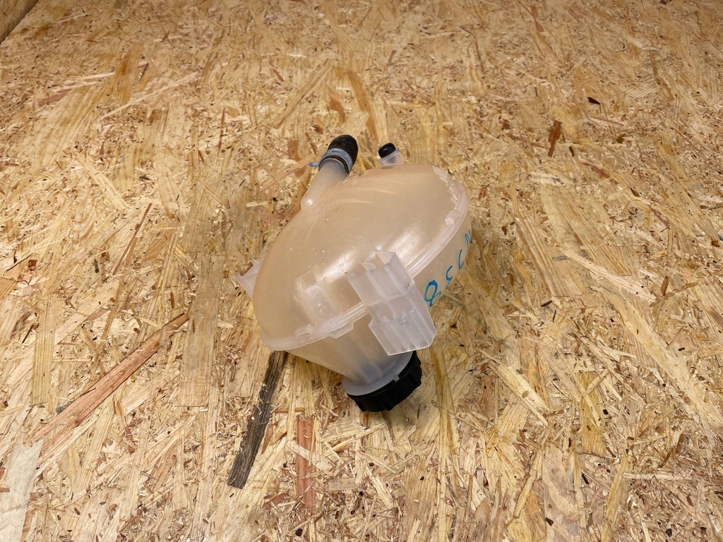 фото №5, Бак бачок расширительный ford fiesta mk8 ecosport ii gn11-8a080-aa