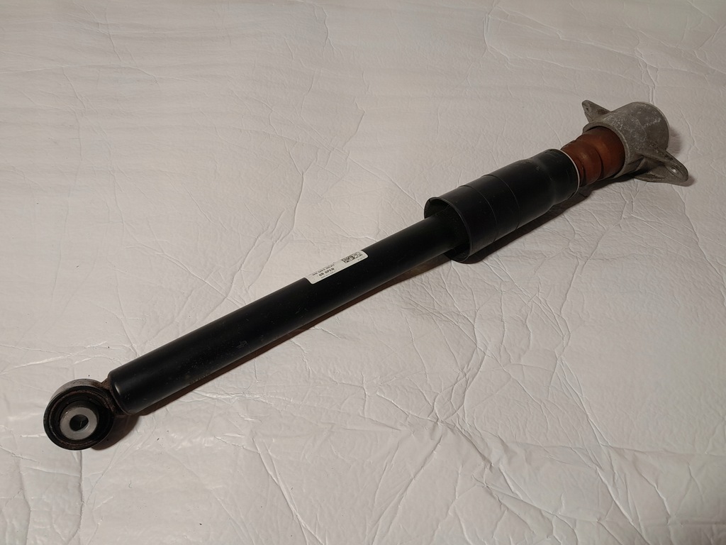 фото №1, Audi a4 b9 амортизатор задняя 8w0513035j