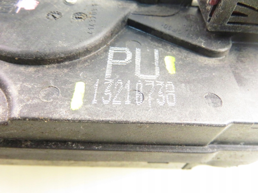 фото №8, Замок левый задний opel zafira b a05 13210738pu