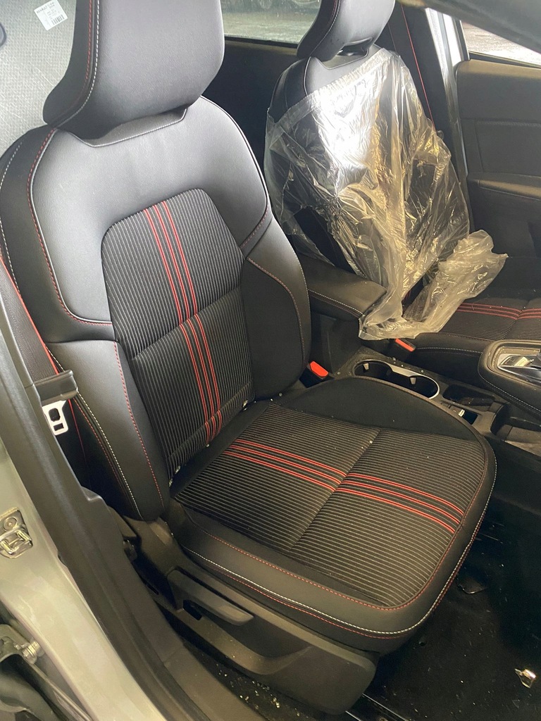 фото №1, Renault captur ii r.s. line сидіння заднє сидіння сидіння салон оббивка шкіра
