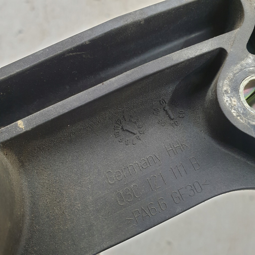 фото №5, Корпус термостата vw polo 9n 1.2 03c121111b