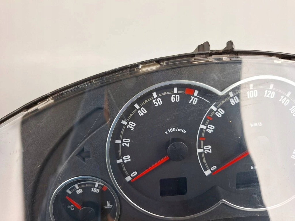 Opel meriva a 2010 лічильник / спідометр Недорого