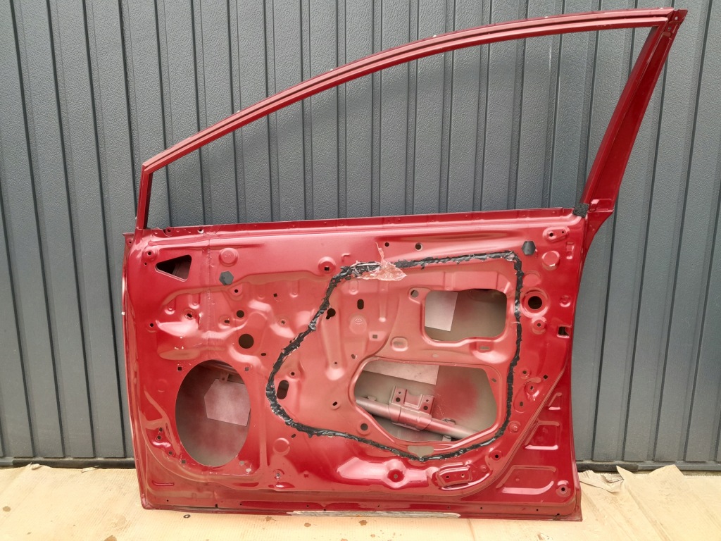 фото №8, Двері перед передні праве toyota avensis t29 15+