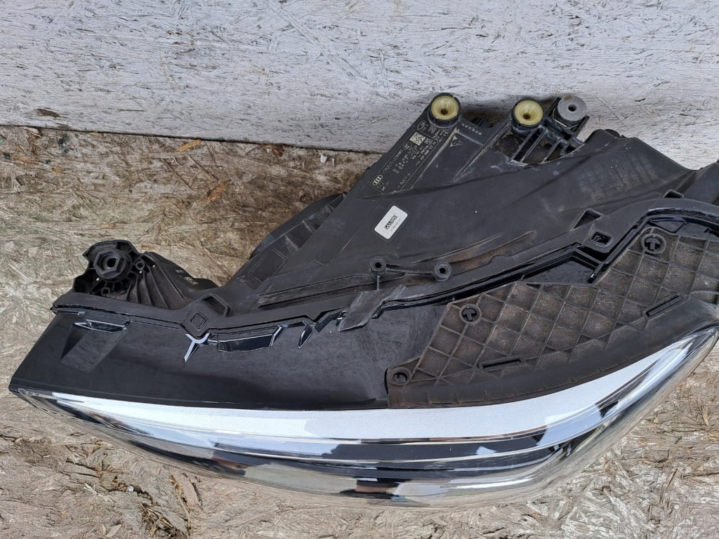 Audi q3 2019-24 рік фара ліва оригінал Оригінал