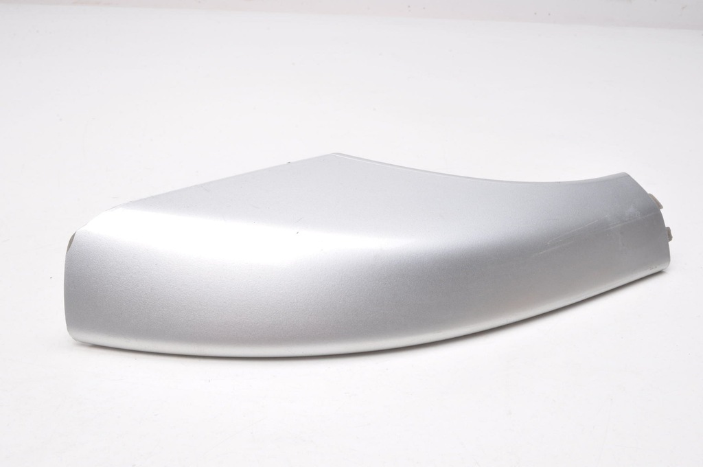 фото №1, Volvo v50 заглушка рейлинг левый задняя 31353021 31301138