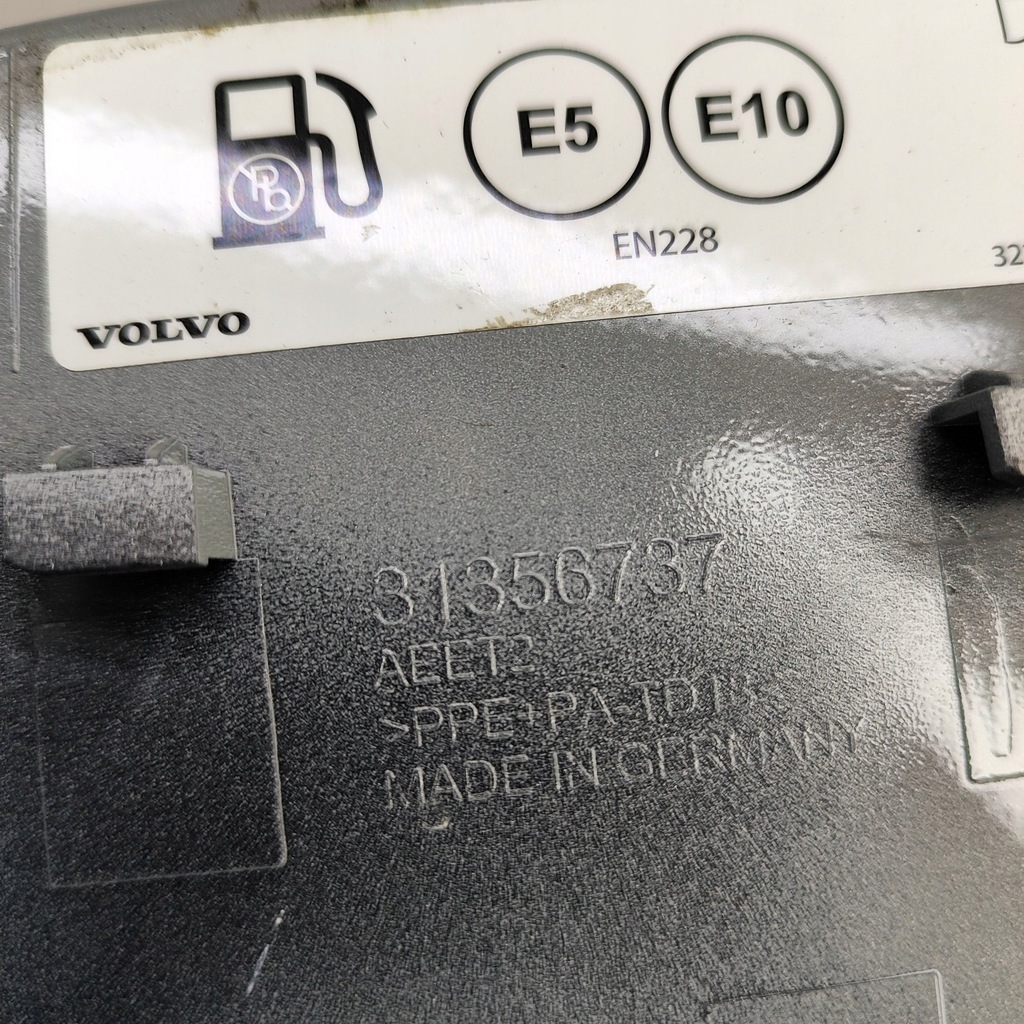 фото №7, Volvo xc40 2024 крышка заливной топлива