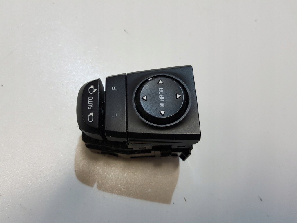 фото №1, Kia sportage iv перемикач дзеркал складний