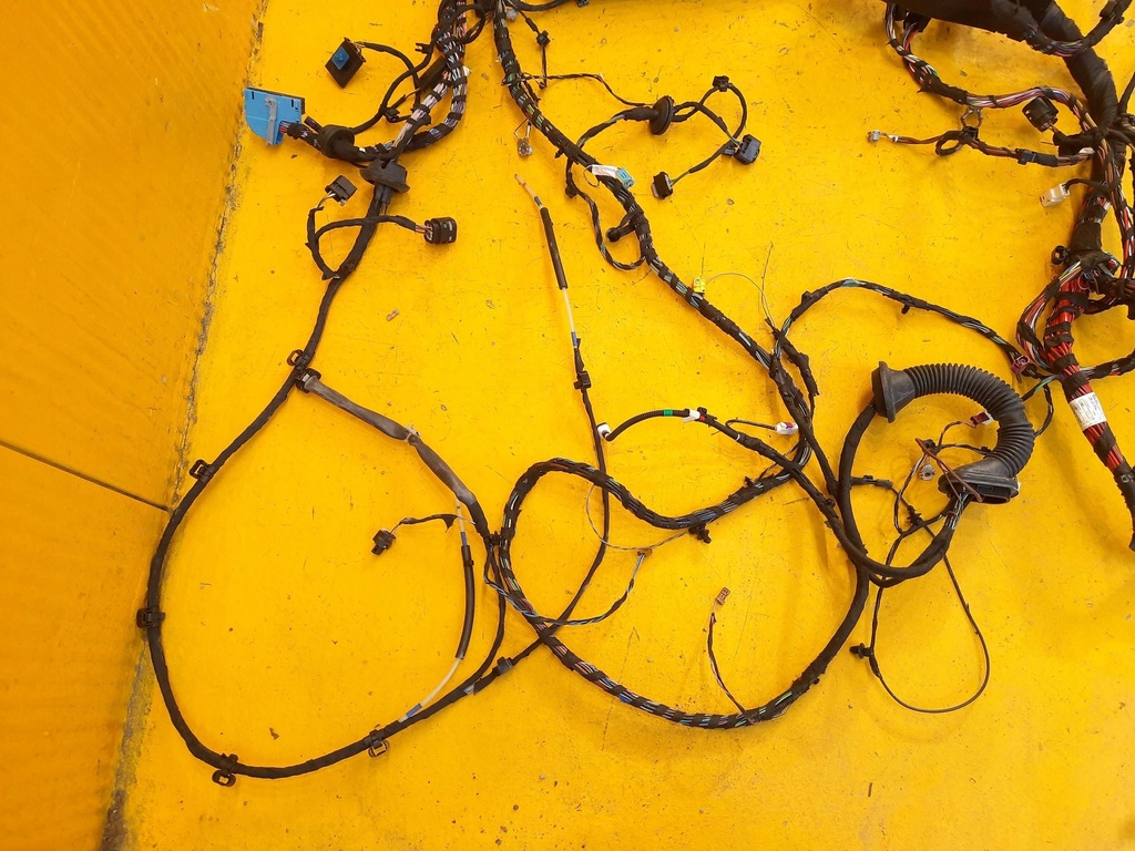 фото №16, Mercedes-benz gle w167 жгут электропроводка салона a1678211000