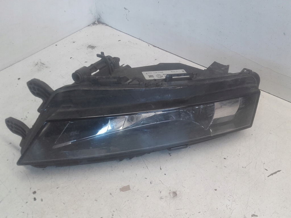 фото №1, Skoda octavia iii lift противотуманная фара правый 5e0941700f