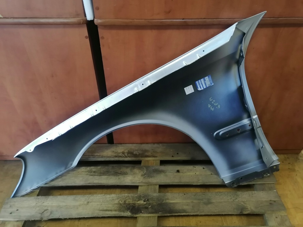 фото №7, Крила правий перед mercedes w203 744