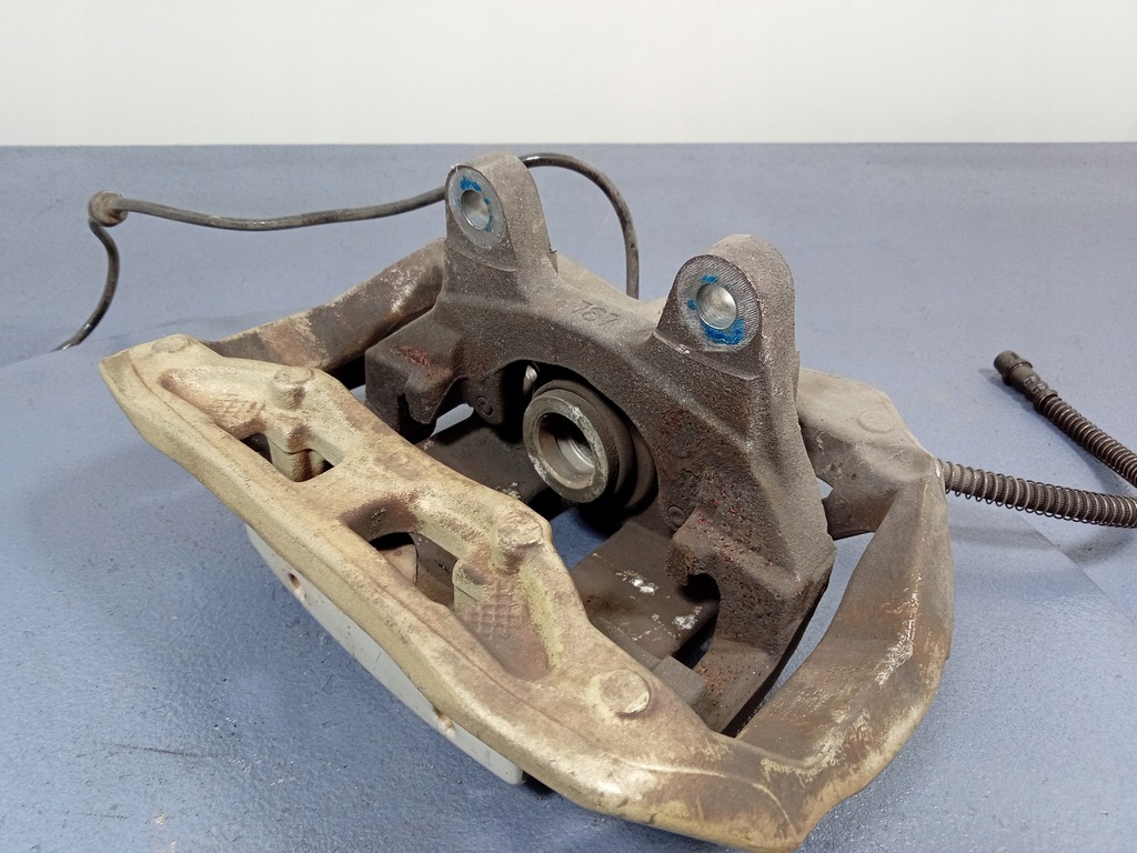 фото №8, Mercedes cl63 amg w216 супорт задня правий скоба