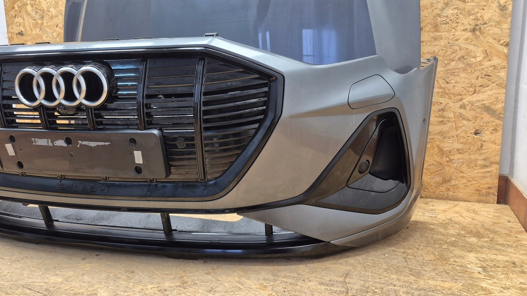 фото №6, Капот бампер лампи радіатор перед kompletny audi e-tron s-line q8 e-tron