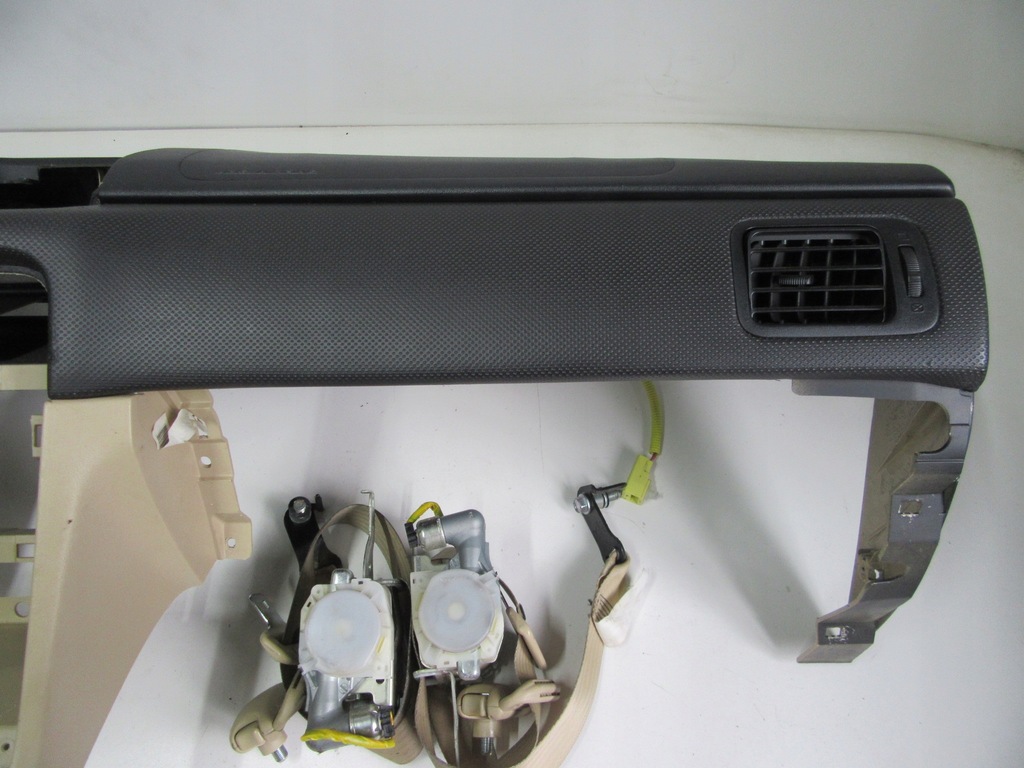 фото №9, Приборная панель консоль приборная панель подушки безопасности подушка безопасности ремни kpl subaru forester ii sg lift