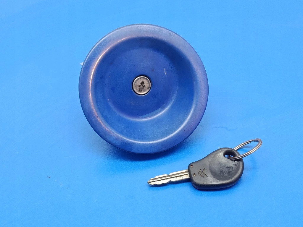 фото №1, Partner citroen berlingo i lift кришка заливної пального+ ключ