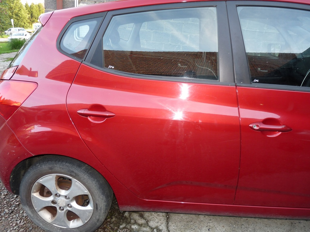 фото №1, Kia venga дверь правое задние правый задняя a0 10-