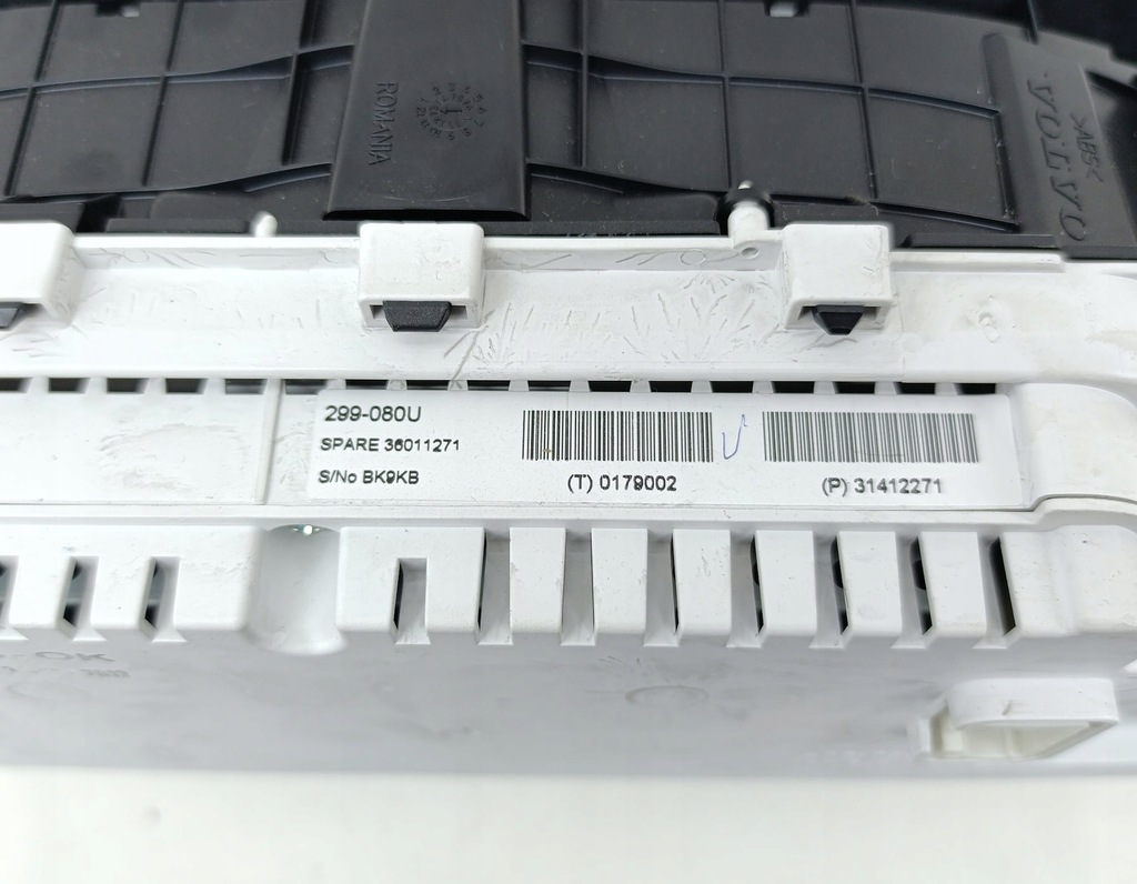 фото №6, Приборы счетчик volvo v40 ii 2.0 d4 31412271