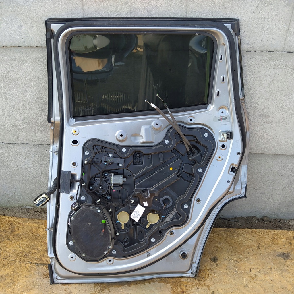 фото №5, Двері правий задня задні jeep compass 2018