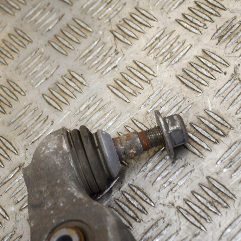 фото №6, Bmw 5 f10 f11 2015 права сторона нижній важіль передній