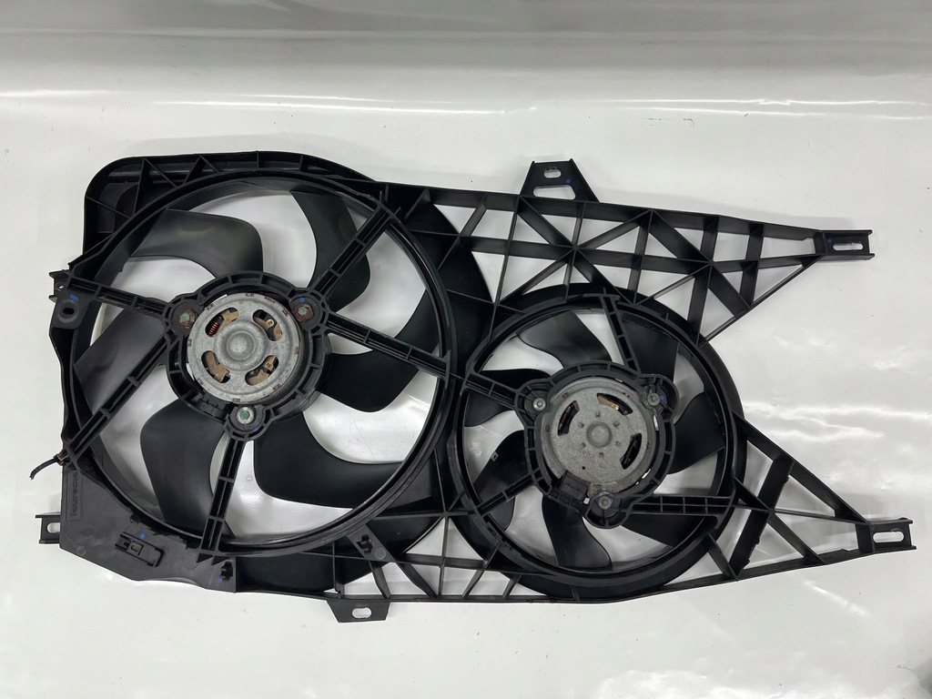 фото №1, Trafic ii vivaro вентилятор радиатора 8200662042