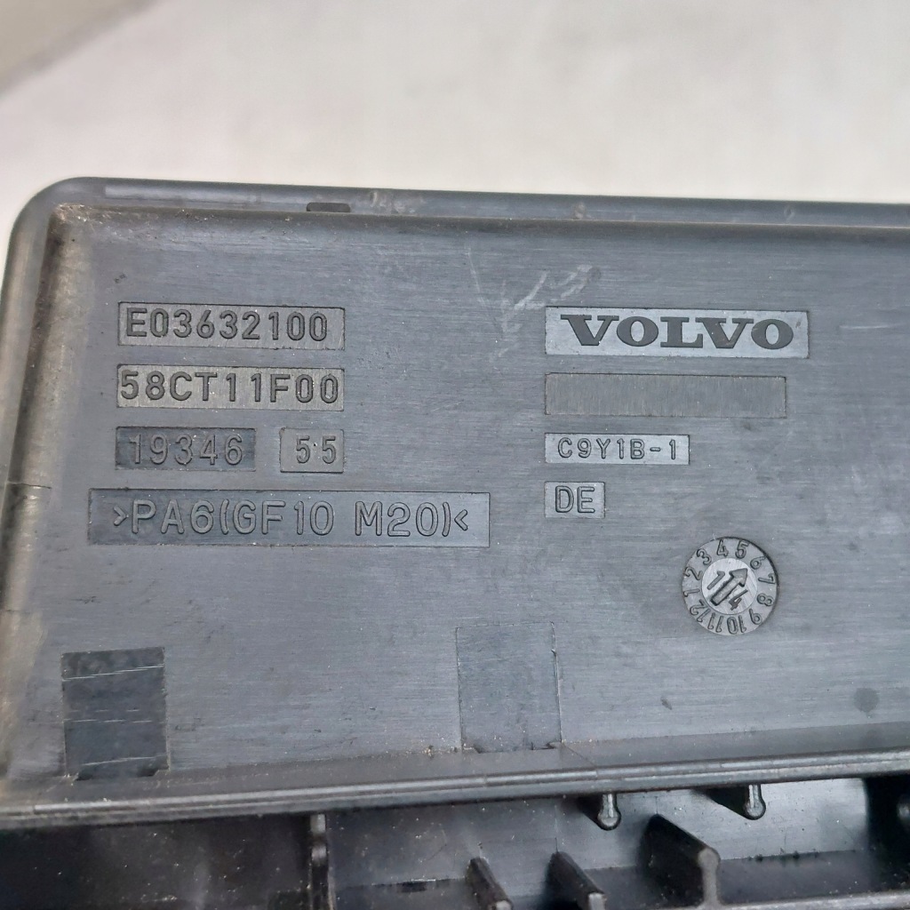 Volvo v40 2 d4 2,0d v42 провода клемма аккумулятор 31409547 e03632100 Киев