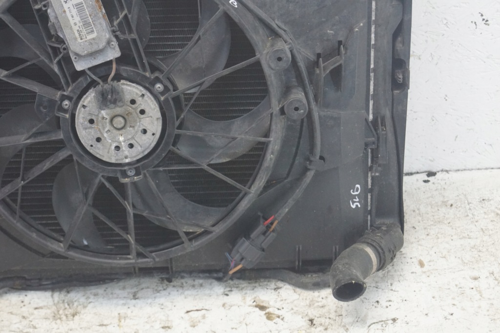 Радиатор вентилятор bmw e90 e91 2.0b Оригинал