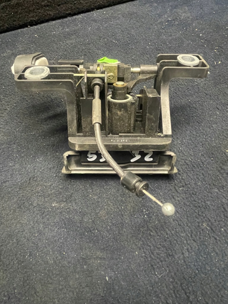 Купити Mercedes w168 ручка кришки a1687400793