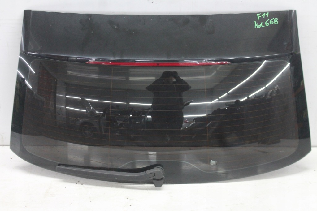 Стекло крышки багажника bmw 5 f11 schwarz 2 668 10- в Украине