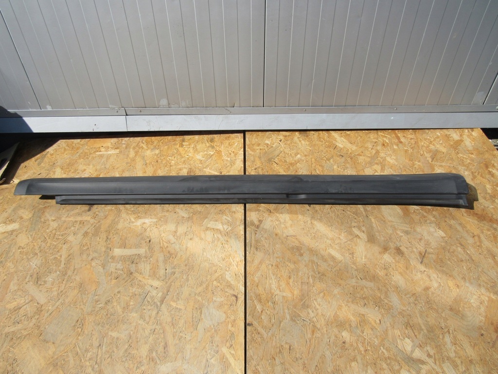 фото №1, Porsche macan 95b молдинг поріг права 95b853554a