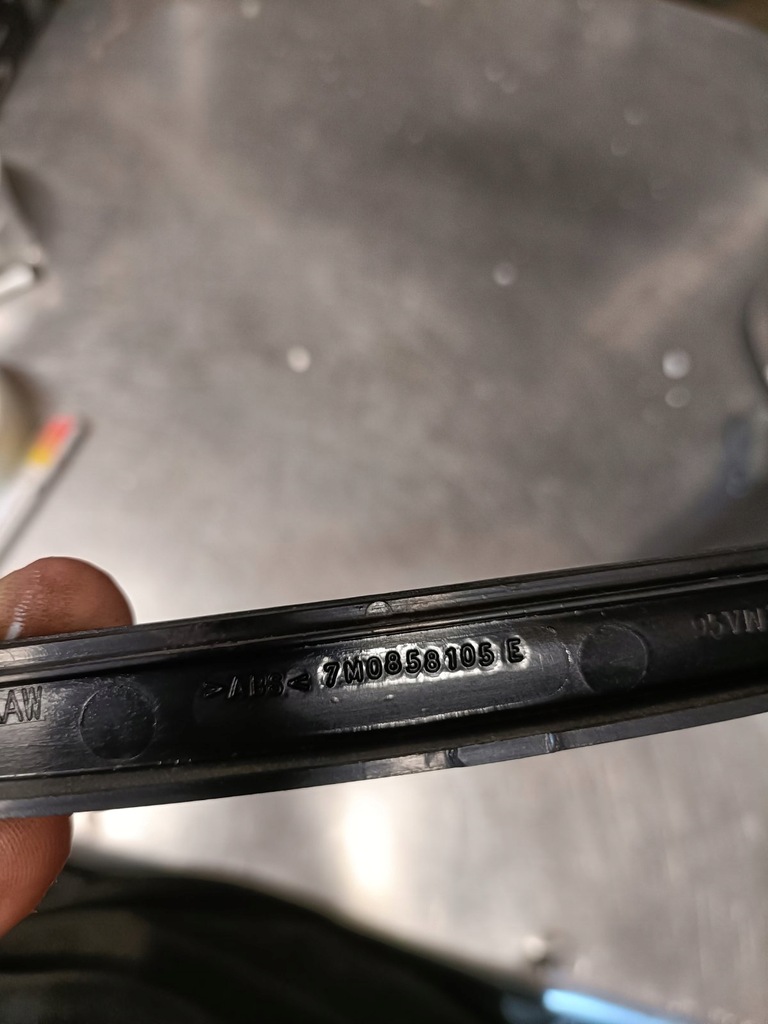 фото №2, Рамка панель радіо консолі vw sharan 7m0858105e