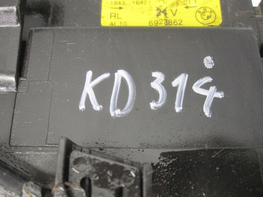 фото №13, Bmw x3 e83 04r лампа права перед з перетворювач 0301210674 ксенон anglik